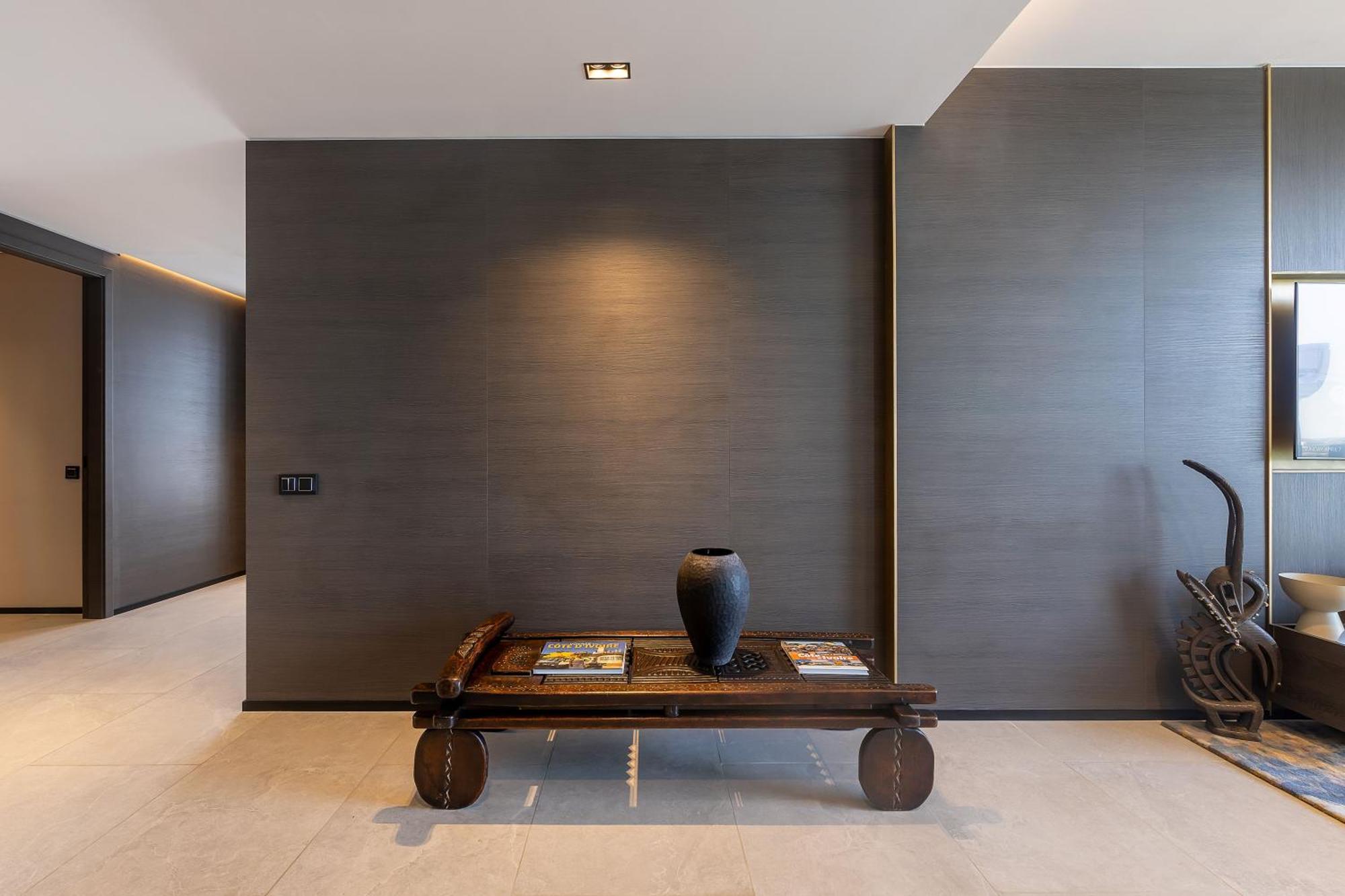 Noom Hotel Abidjan Plateau Buitenkant foto Interior of the house