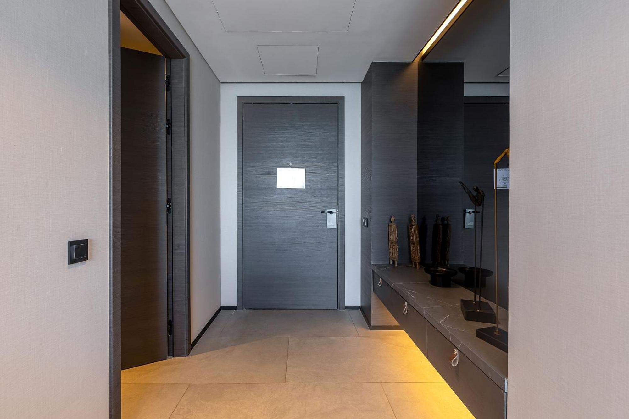 Noom Hotel Abidjan Plateau Buitenkant foto Interior of a private house in London