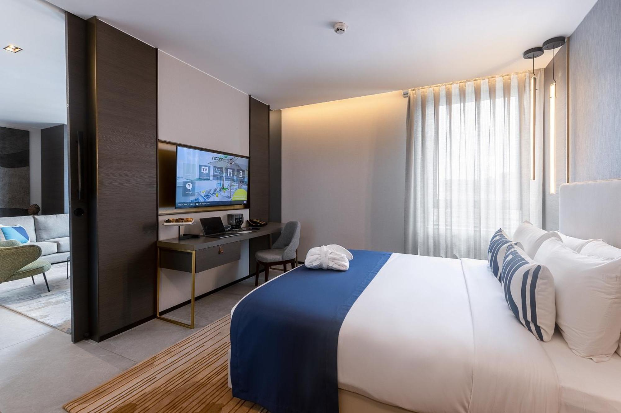 Noom Hotel Abidjan Plateau Buitenkant foto Deluxe Room